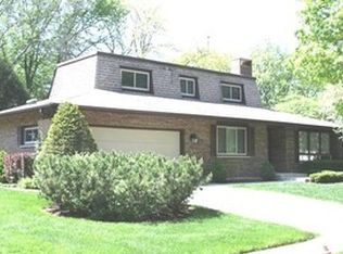 160 Westgate Dr, Elgin, IL 60123