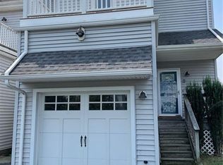 644 Reef Rd, Fairfield, CT 06824