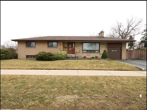 67 Cornwall Rd, Brampton, ON L6W 1N5