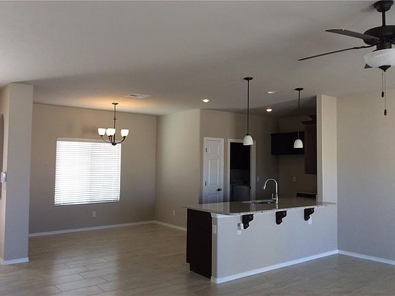 5th image of 817 Jalynn Grace Dr