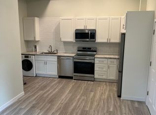 14217 2nd Ave SW #B, Seattle, WA 98166