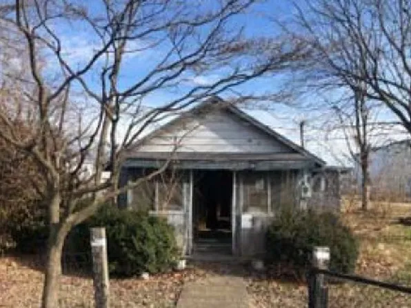 727 6th St, Henderson, KY 42420