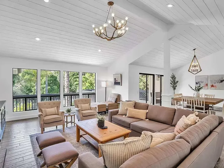 3550 Laketree Dr — Photo 9