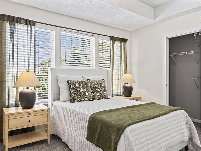 The Louis Townhomes — Photo 22