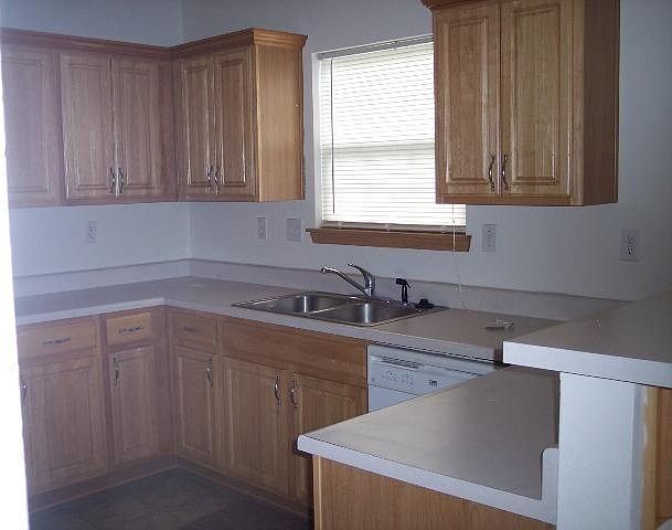 KITCHEN VIEW 1