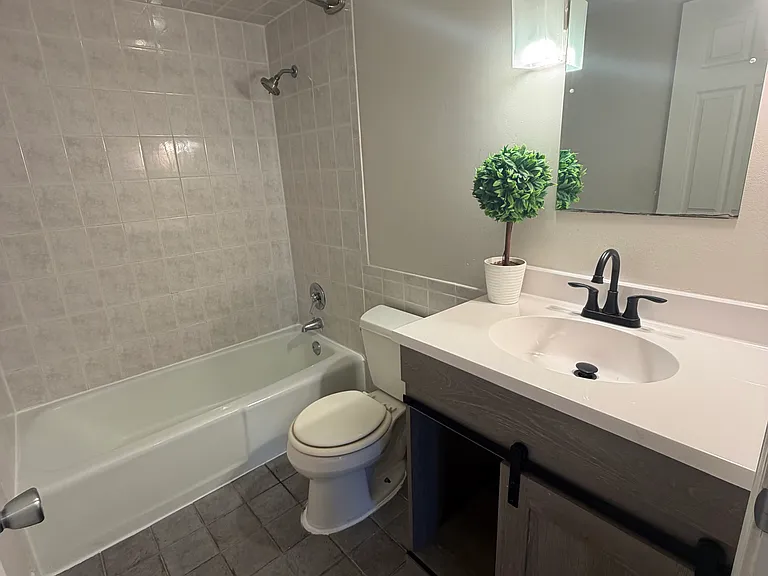 248 E Bailey Rd #1E — Photo 12