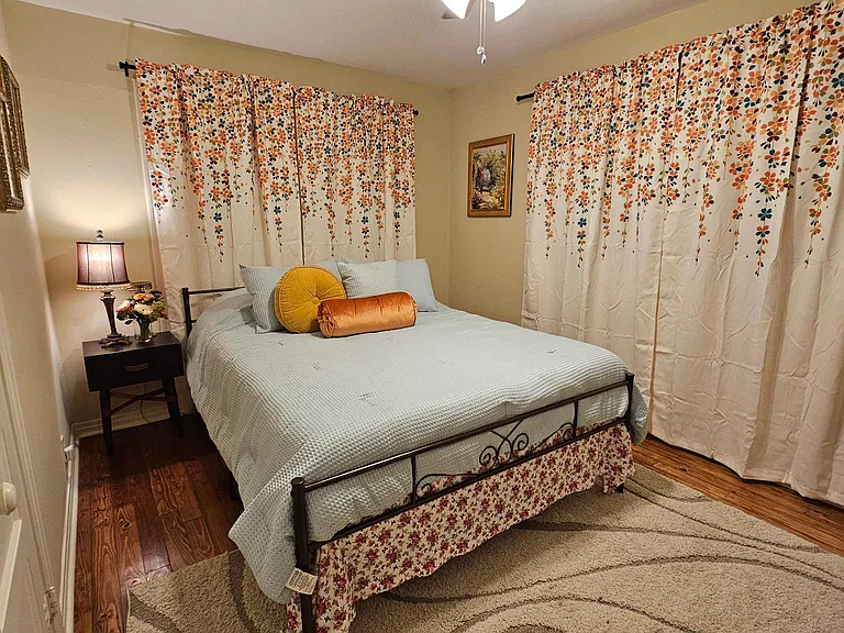 1026 Euclid St #2 — Photo 11