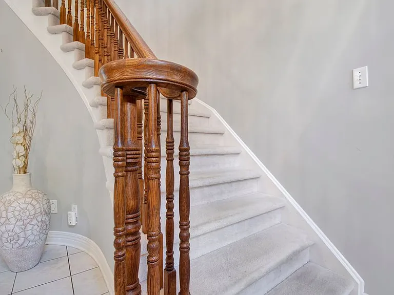 53 Mattawa Cres — Photo 17