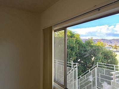 Livingroom Window