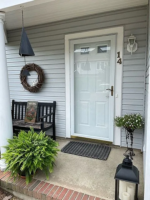 14 Bayview Ct photo 1