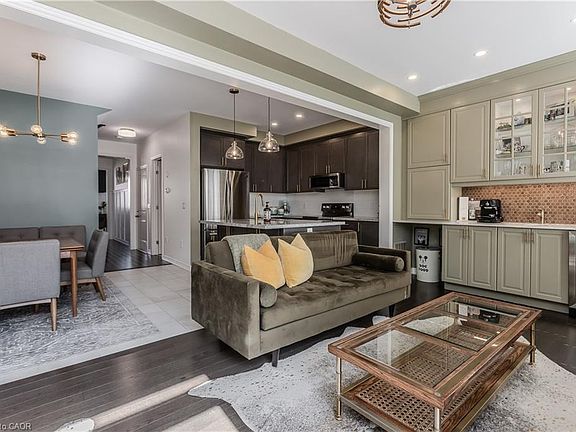 5th image of 36 Heming Trl