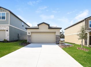 2085 Hemingway Cir, Groveland, FL 34736