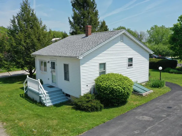 5 Garfield Avenue, Orrington, ME 04474