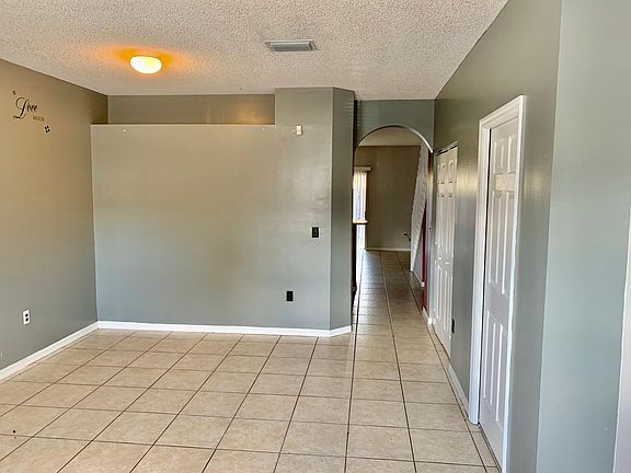3rd image of 2229 SE 24th Pl #2229