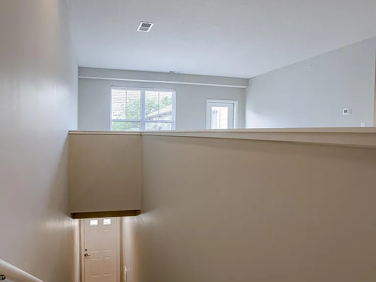 Pearson - 1 Bed / 1 Bath - 909 Sq.Ft.