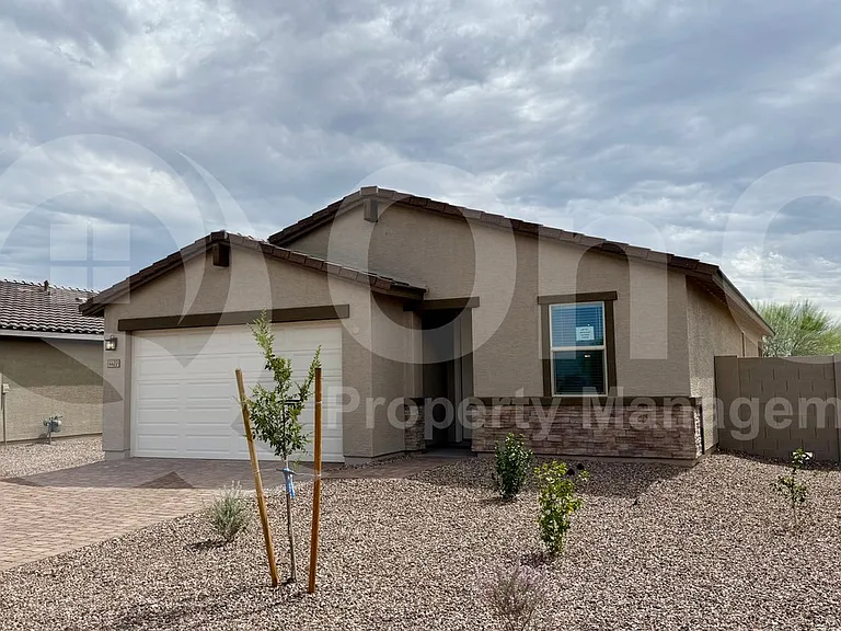 4422 W Hunter Trl — Photo 2