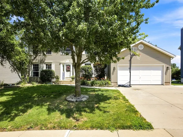 419 Rockvalley Dr SW, Cedar Rapids, IA 52404