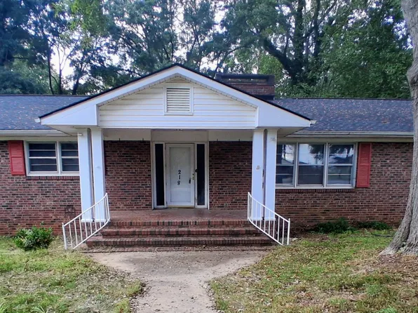 218 Saratoga Ave, Spartanburg, SC 29302
