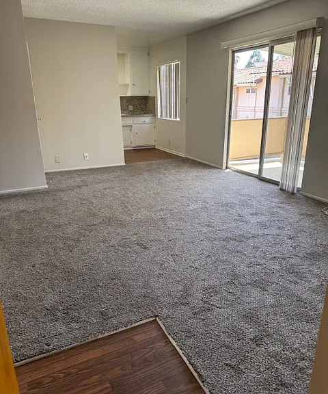 2424 Mohawk St #10 — Photo 4