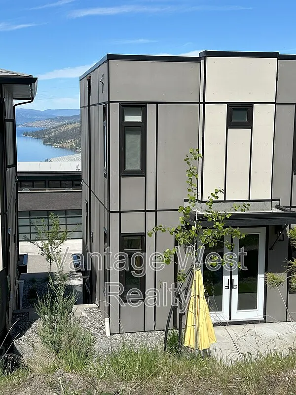 Building Photo - 3220 Hilltown Dr #5