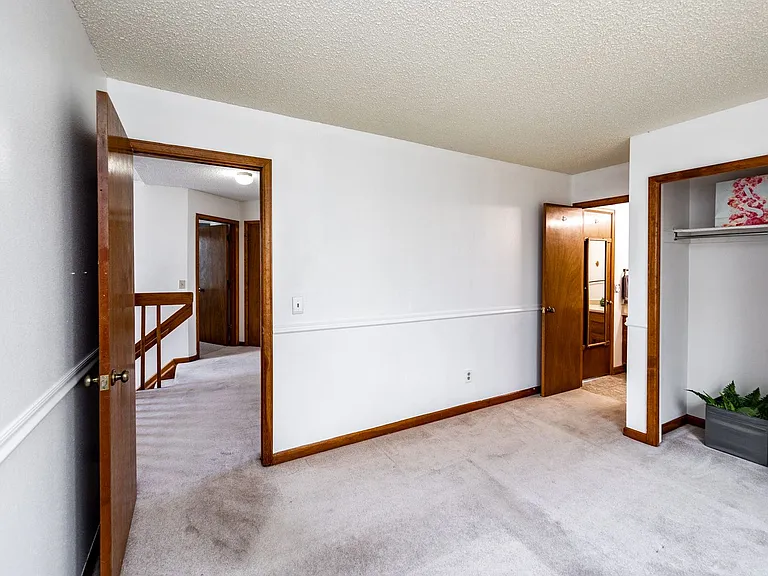 6930 Native Cir — Photo 35