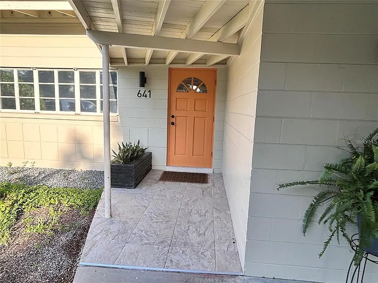 641 S Lakemont Ave — Photo 2