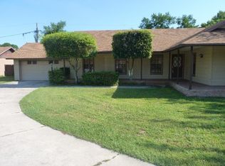 741 Coach Light Dr, Fern Park, FL 32730