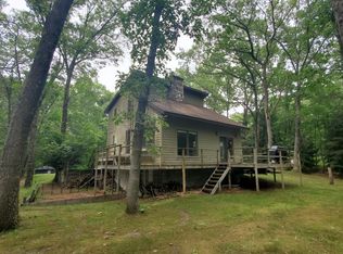 2713 E White Lake Dr, Twin Lake, MI 49457