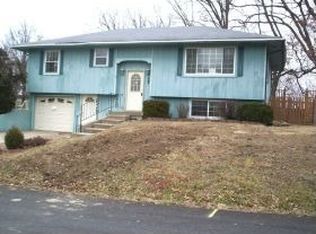 701 Broadway St, Richmond, MO 64085