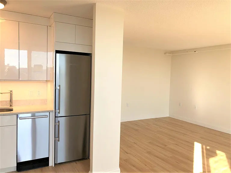 872 Massachusetts Ave #811 — Photo 8
