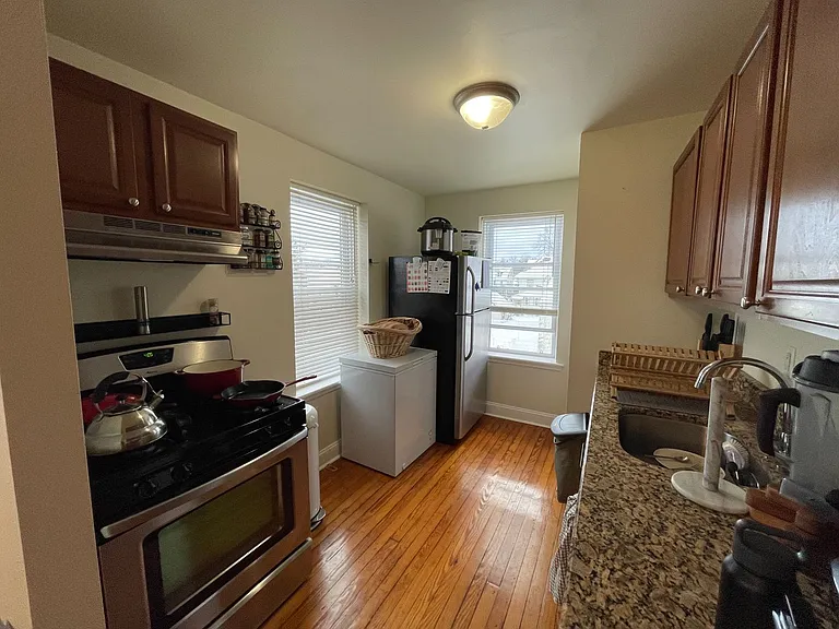 852 Martin Ave — Photo 28