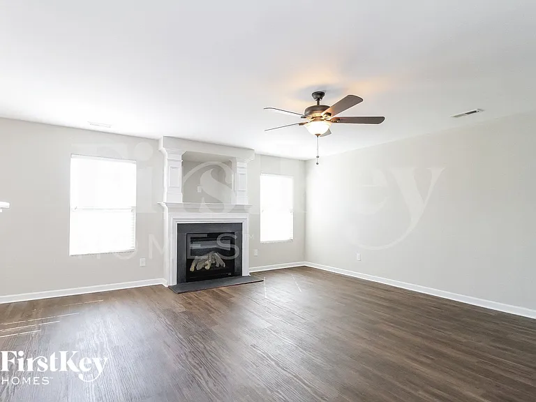 119 Habersham Ct — Photo 3