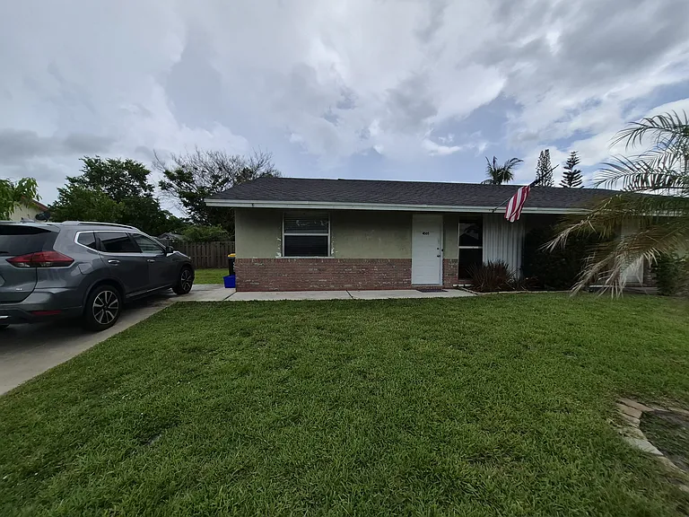 4505 SE Nimrod Ln — Photo 1