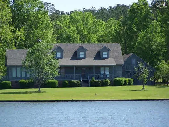 10 Crane Creek Dr, Camden, SC 29020