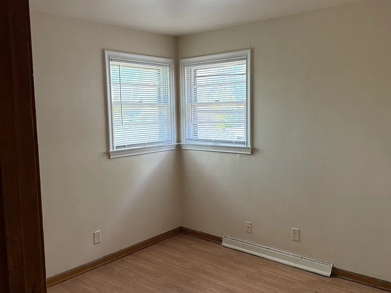 5611 W Burleigh St #5611 — Photo 8