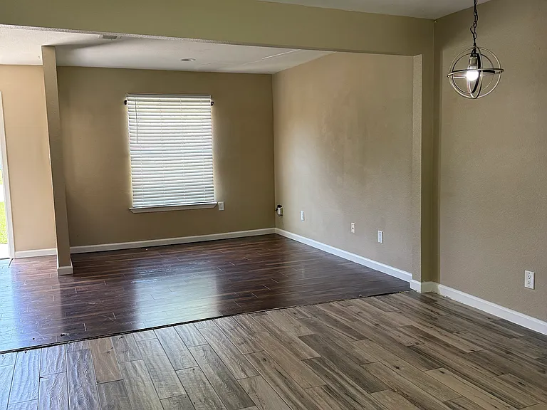 3604 Gene Ln — Photo 2