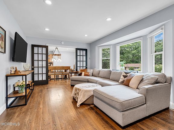 3rd image of 40 Princeton Street