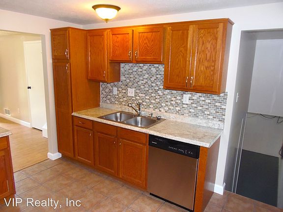 5th image of 4684 Larkhall Ln
