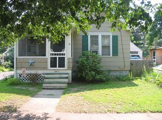 18 Leroy Pl, Springfield, MA 01104