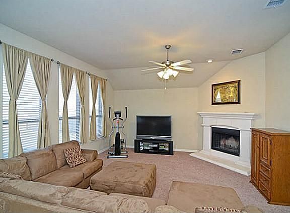 3rd image of 1600 Enchanted Sky Ln