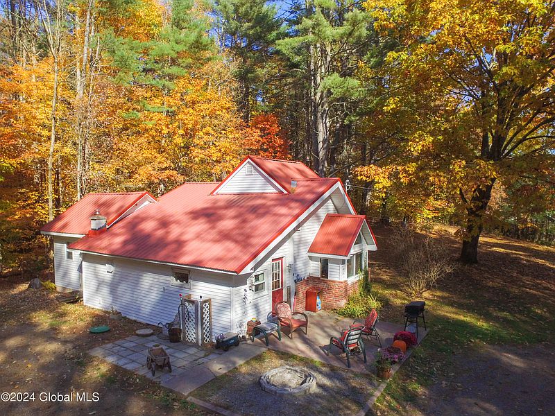 4th image of 115 Cook Lane