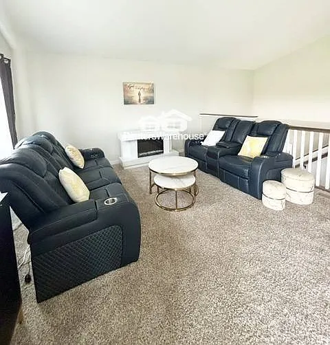 4634 9th St NE — Photo 3