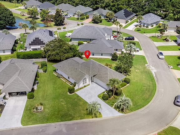 2nd image of 7971 Leeward Ln.