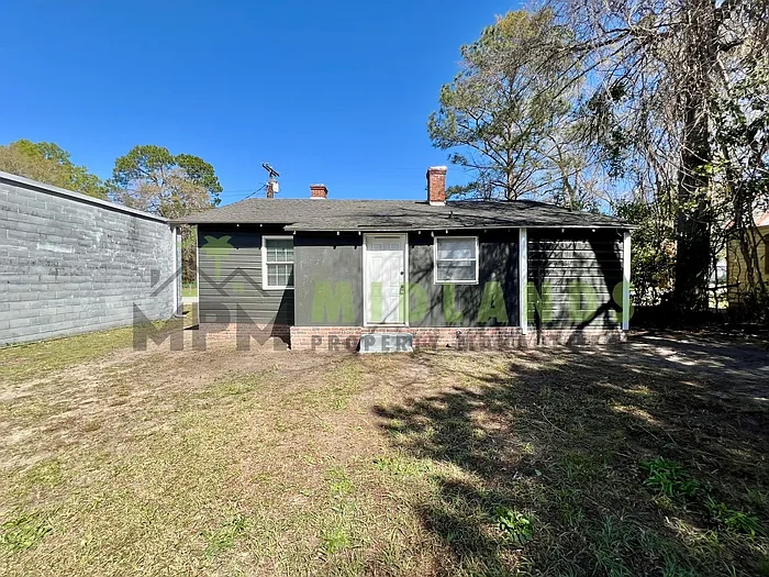 3 bed, 2.0 bath, 1000 sqft, $1,250 — Photo 4