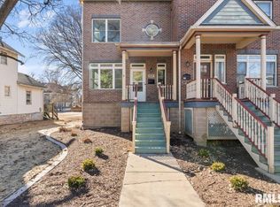 944 22nd St, Rock Island, IL