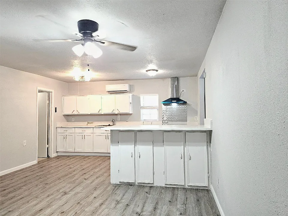 4419 W Bayshore Dr #3