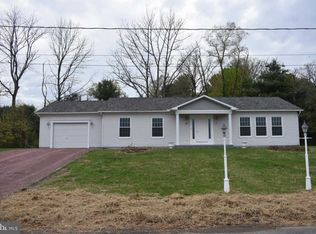 185 Glenworth Rd, Pottsville, PA 17901