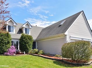118 Filbert Dr, Streamwood, IL 60107
