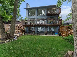 4616 Cass Elizabeth Rd, Waterford, MI 48328