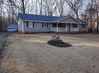 540 Raintree Dr, Matthews, NC 28104